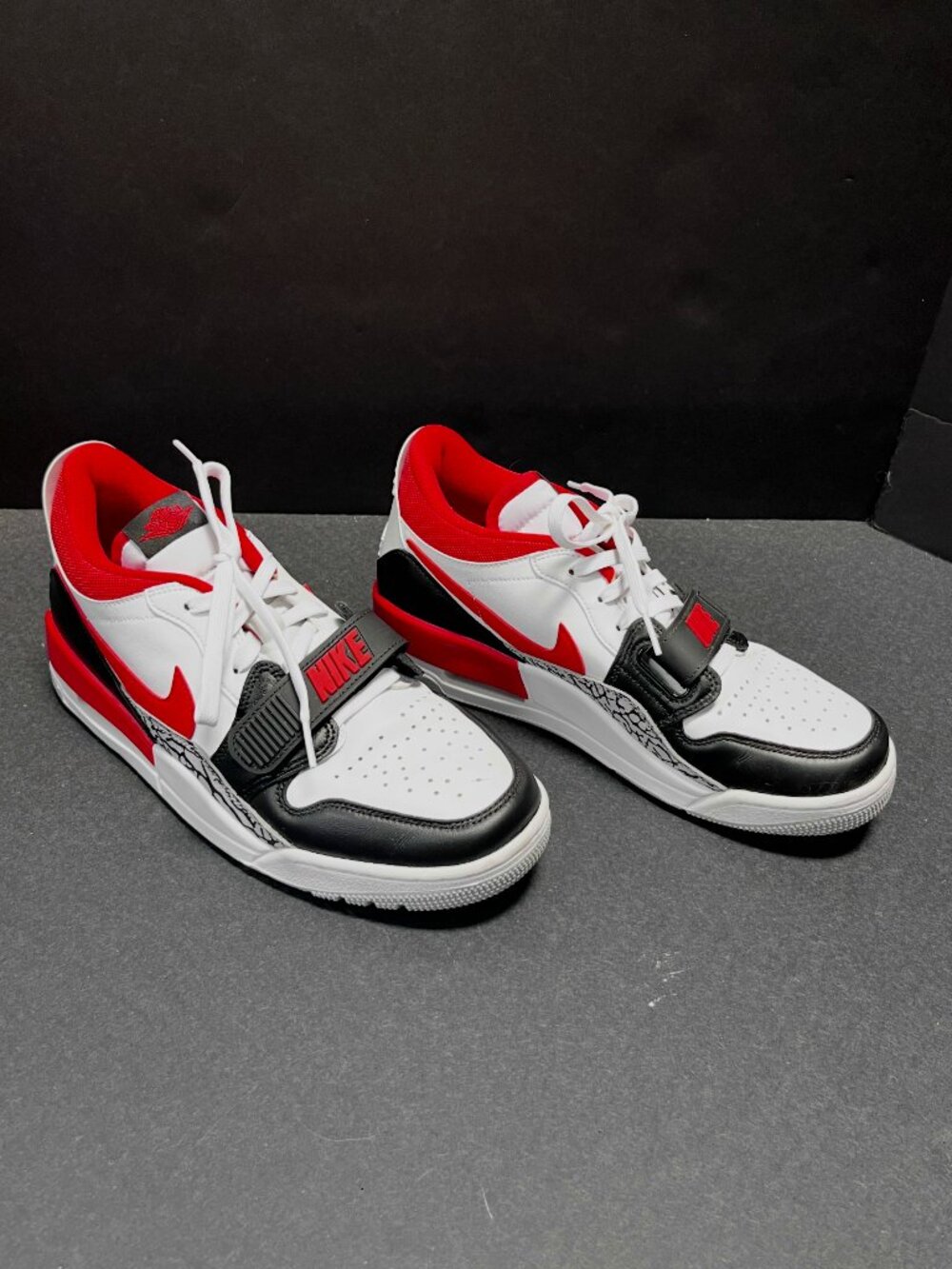 NIke Air Jordans - Jordan Legacy 312 Low "Fire Red" - Men's Sz 9.5
